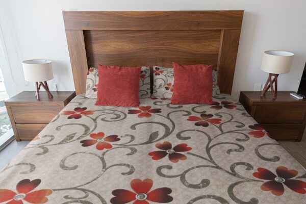 Haryana Hoops Queen Size Floral printed Bedsheet with 2 Pillow Covers